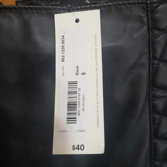 Women's Faux Leather Skirt - Picture 2 of 4